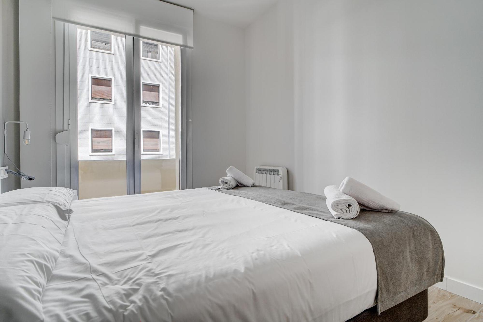 Apartamentos Gran Via By Sanse Holidays San Sebastian Luaran gambar