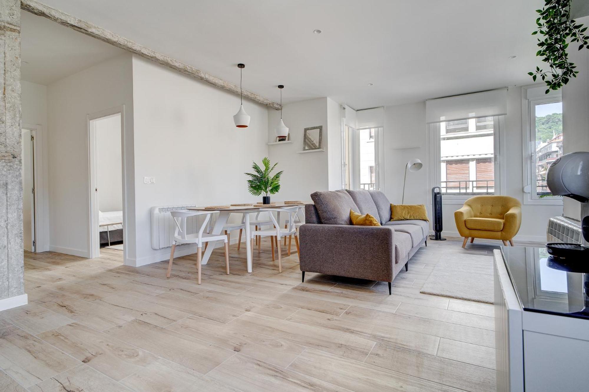 Apartamentos Gran Via By Sanse Holidays San Sebastian Luaran gambar