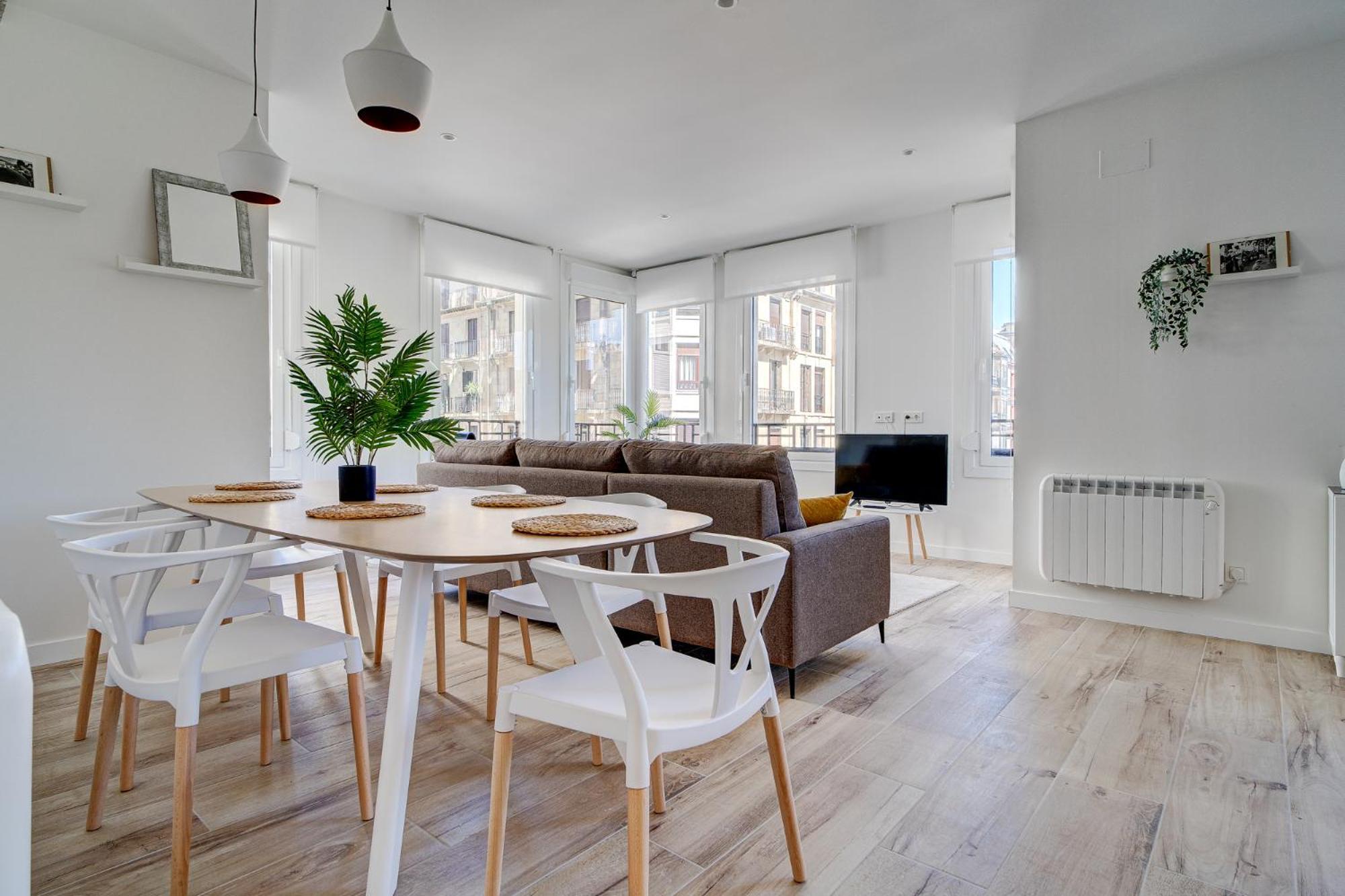 Apartamentos Gran Via By Sanse Holidays San Sebastian Luaran gambar