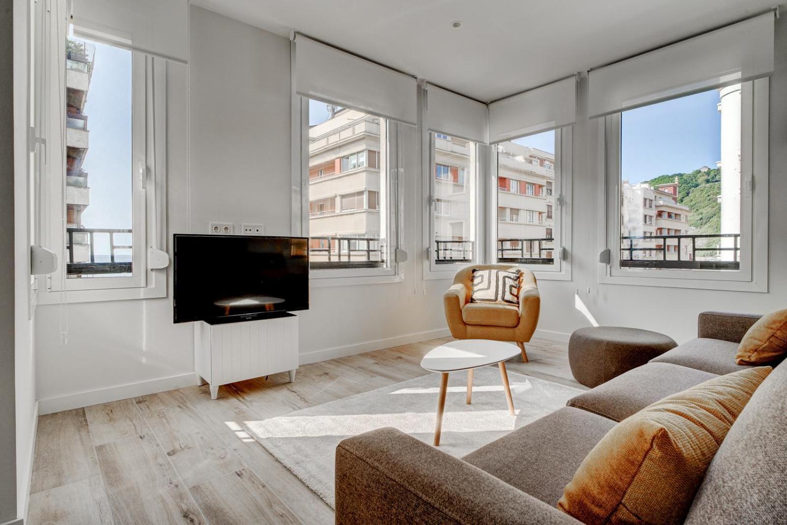 Apartamentos Gran Via By Sanse Holidays San Sebastian Luaran gambar