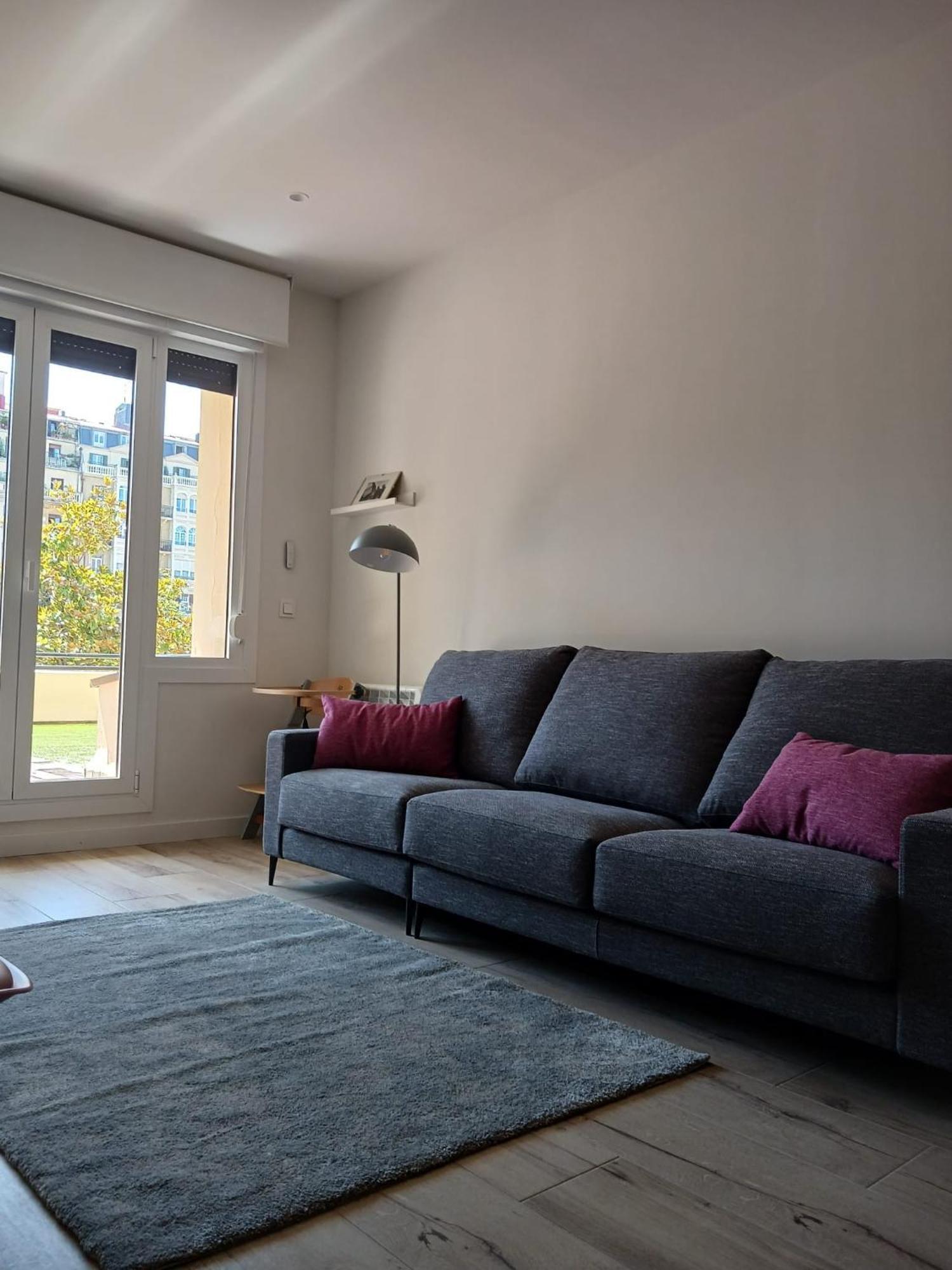 Apartamentos Gran Via By Sanse Holidays San Sebastian Luaran gambar