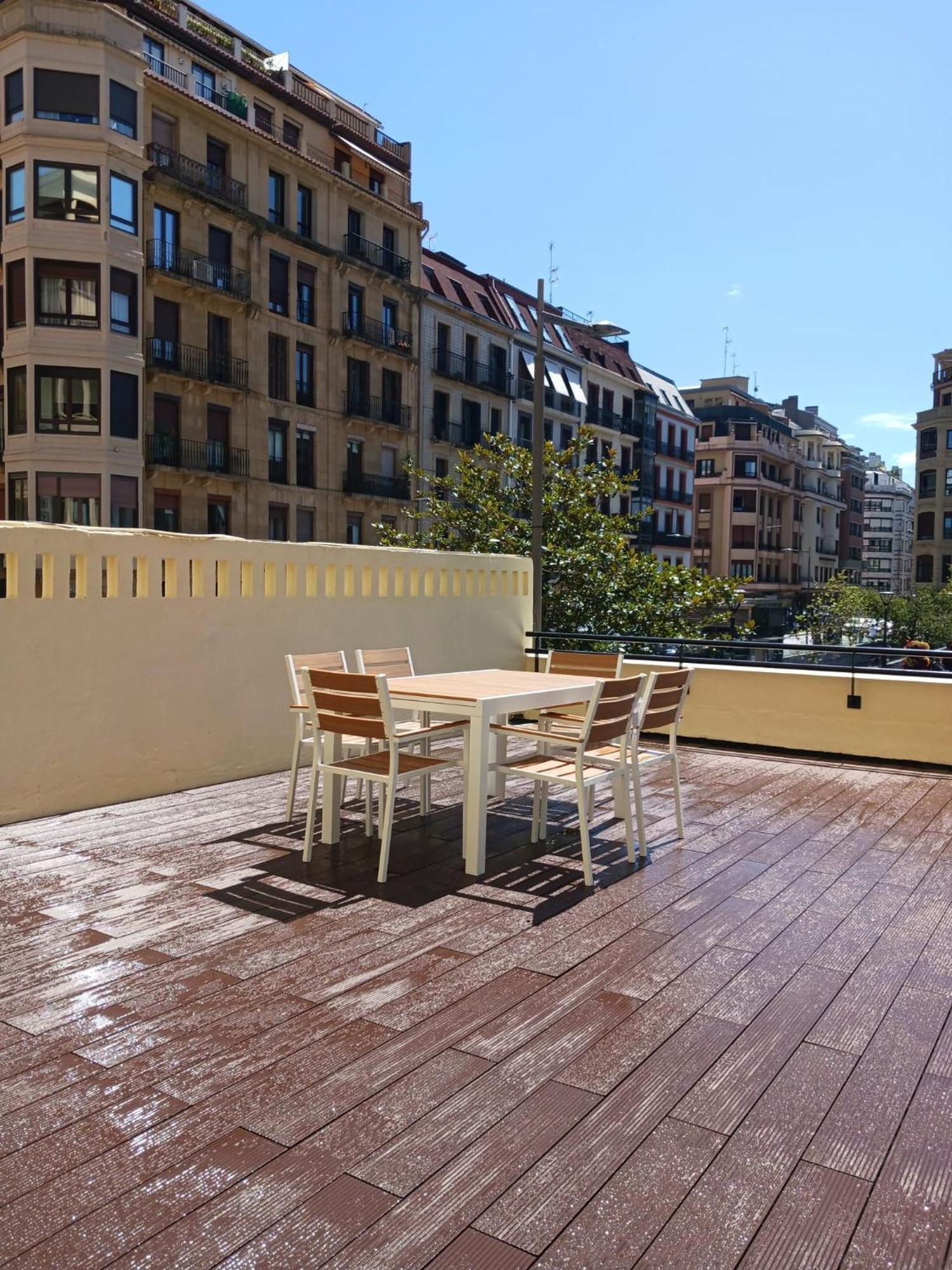 Apartamentos Gran Via By Sanse Holidays San Sebastian Luaran gambar