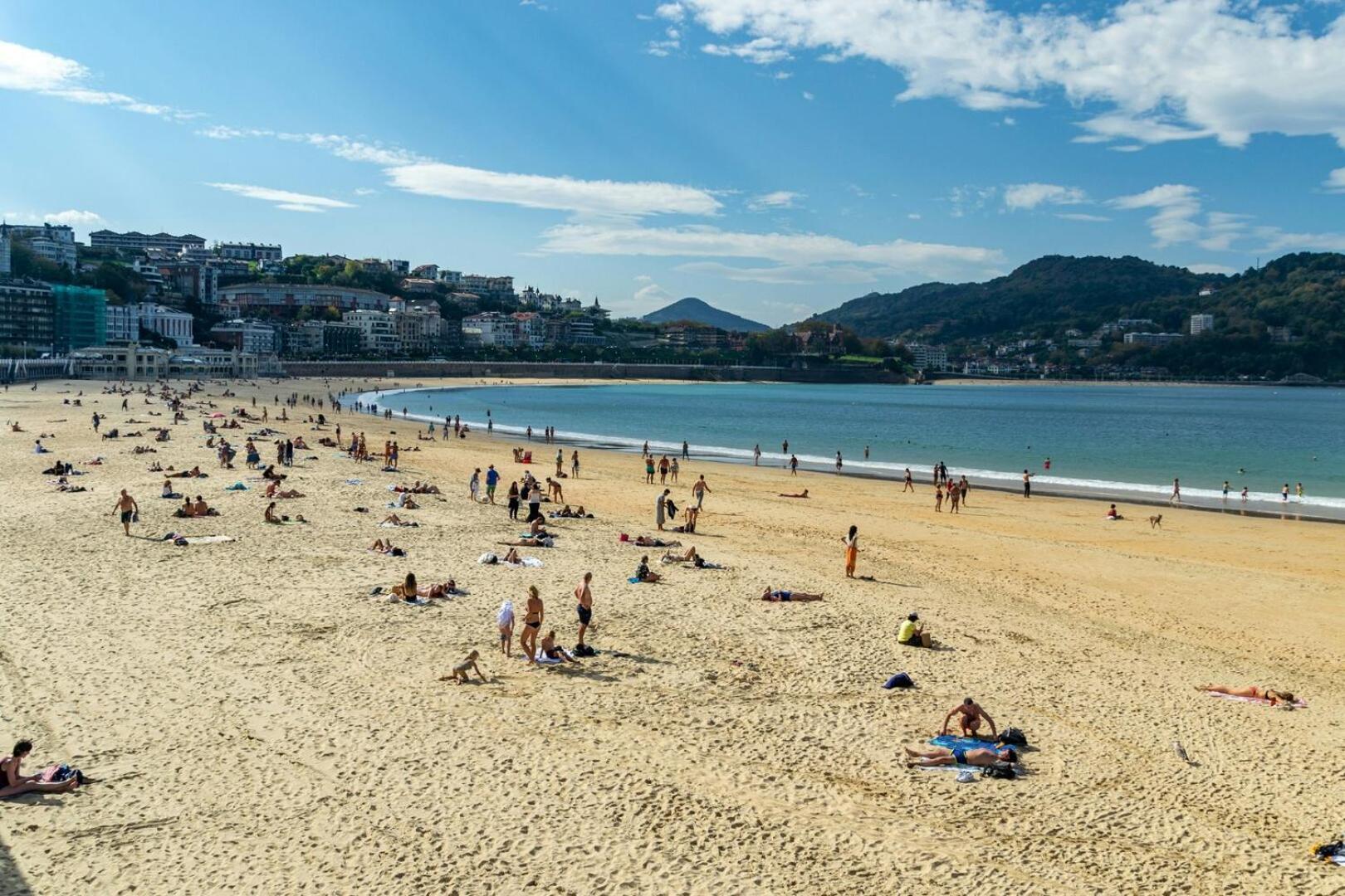 Apartamentos Gran Via By Sanse Holidays San Sebastian Luaran gambar