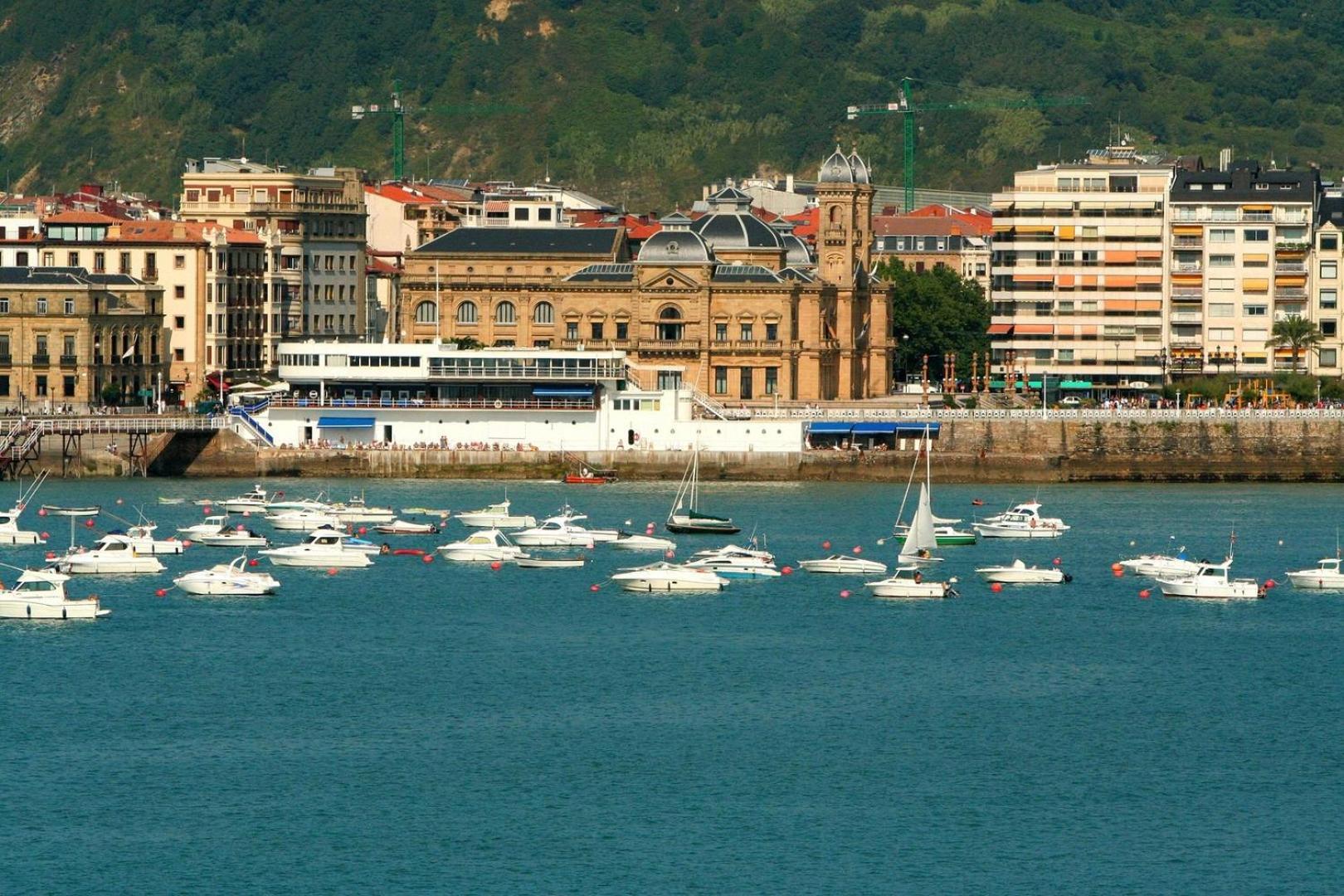 Apartamentos Gran Via By Sanse Holidays San Sebastian Luaran gambar